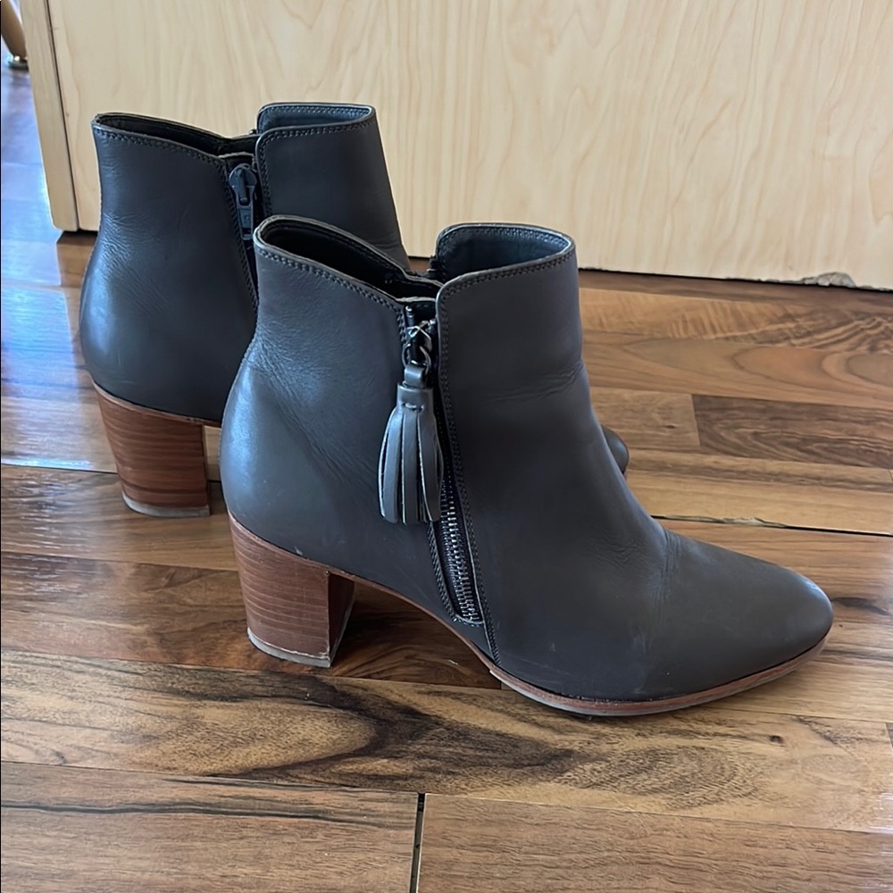Poppy Barley 8.5 Grey Leather Women's 2.5 zippered Ankle Boots